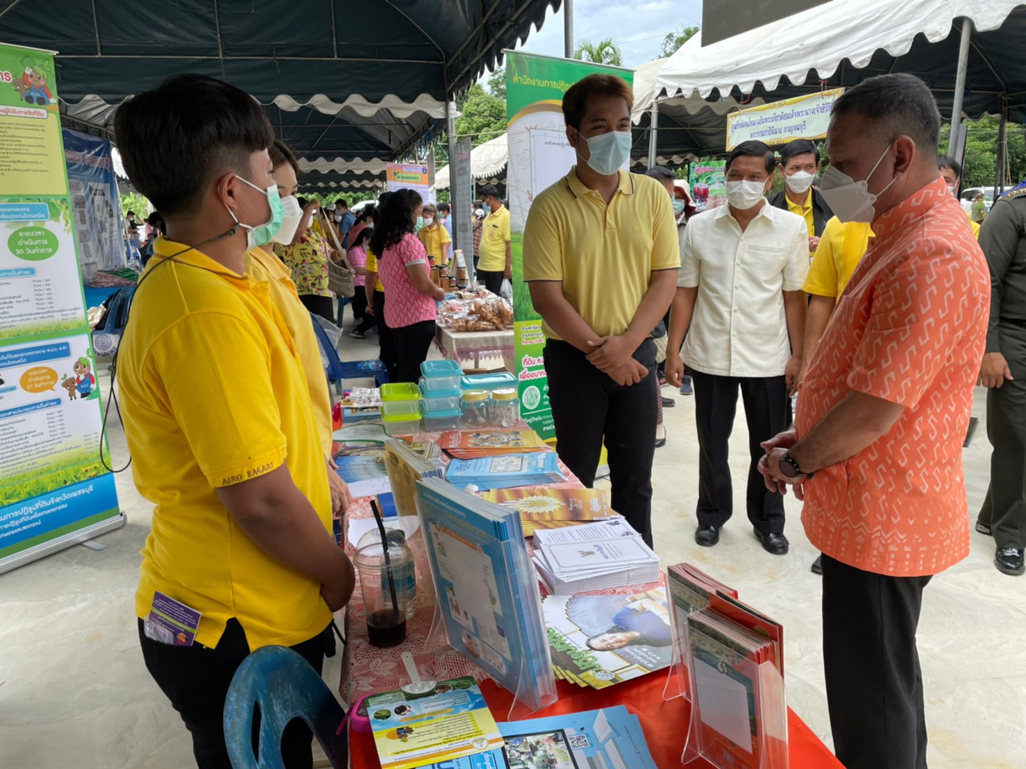 title - ส.ป.ก.เพชรบุรี ร่วมงานโครงการ “เพชรบุรีเข้มแข็ง รัก เทิดทูน ชาติ ศาสน์ กษัตริย์” ประจำปีงบประมาณ พ.ศ. 2565 ไตรมาส 3
